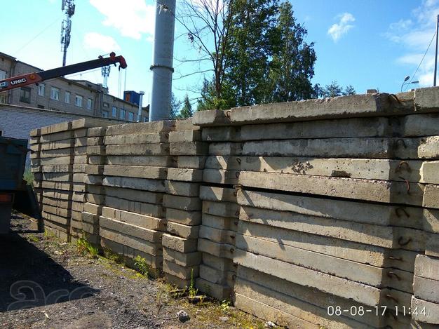 Продаются б/у дорожные плиты, в наличии 500 штук