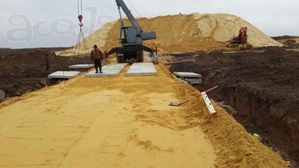 Устройство щебеночного основания с послойным уплотнением. м3 1550р.