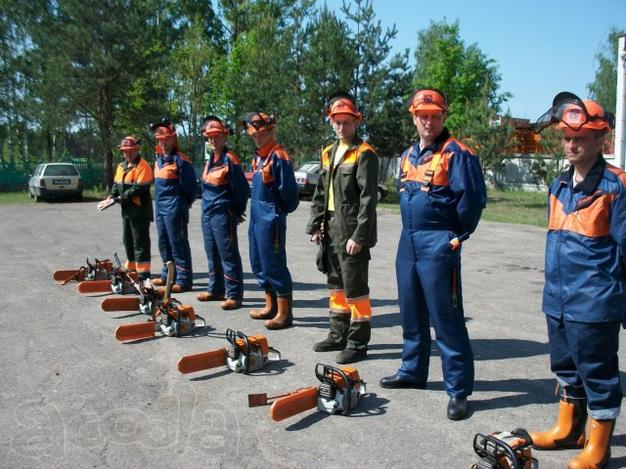 Есть 100 человек с опытом работы на стройке